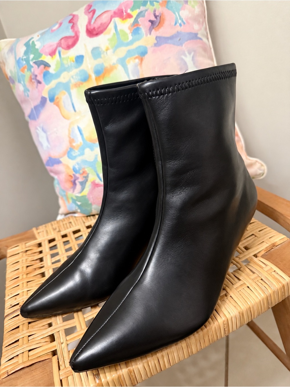 Zara Black Pointed Leather Ankle Booties